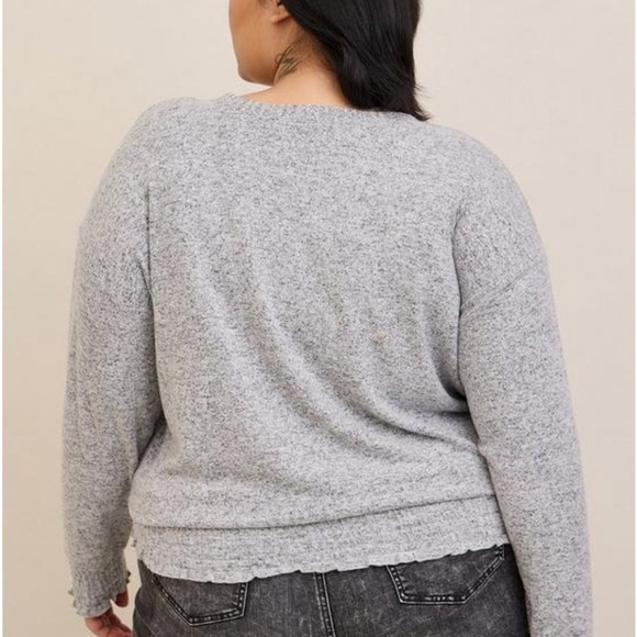 Plus size- Relaxed Fit Super Soft Plush
Drop Shoulder Smocked Bottom
Sweatshirt - Picture 3 of 5